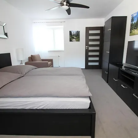 Krokus Szklarska Apartmán *